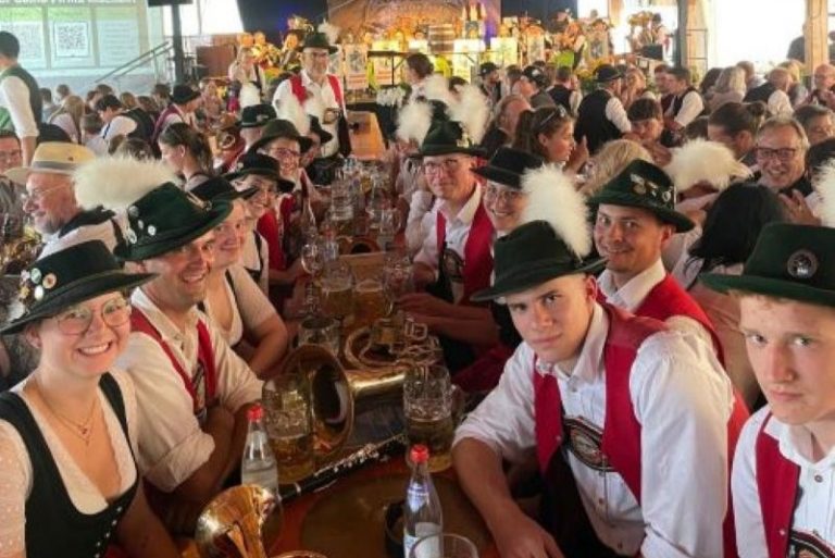 Jubiläum der Blaskapelle Sielenbach