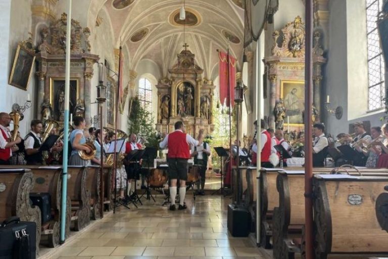 Gottesdienstgestaltung bei Pater Michael